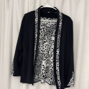 Two piece short sleeve Tee and light jacket